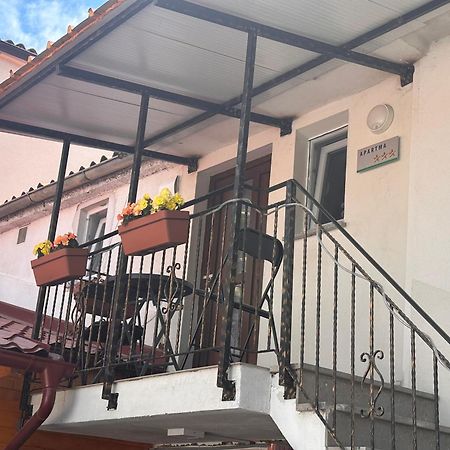 Apartma Mia Črni Kal Exterior foto