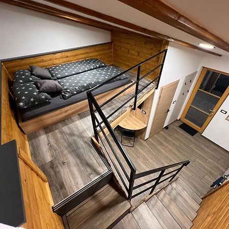 Apartma Mia Črni Kal Exterior foto