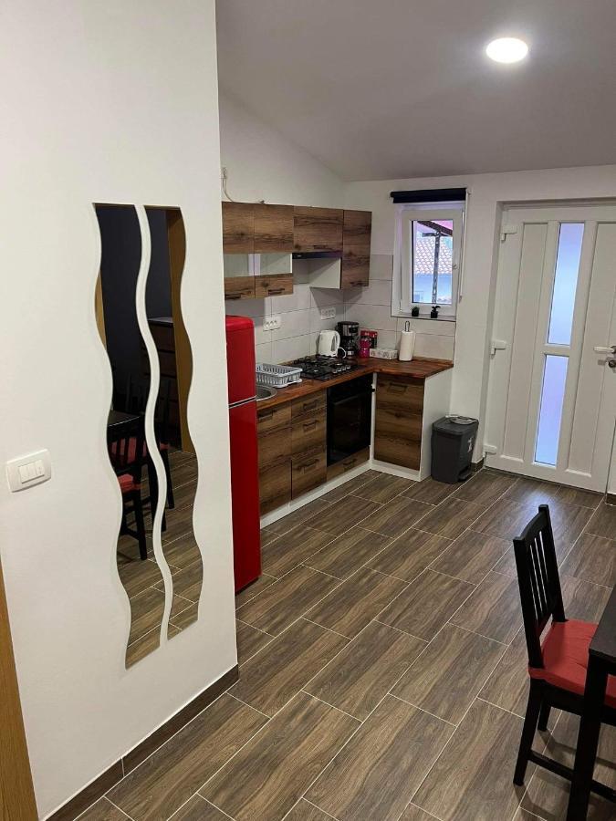 Apartma Mia Črni Kal Exterior foto
