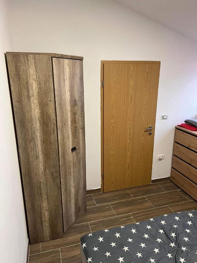 Apartma Mia Črni Kal Exterior foto