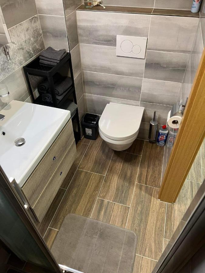 Apartma Mia Črni Kal Exterior foto