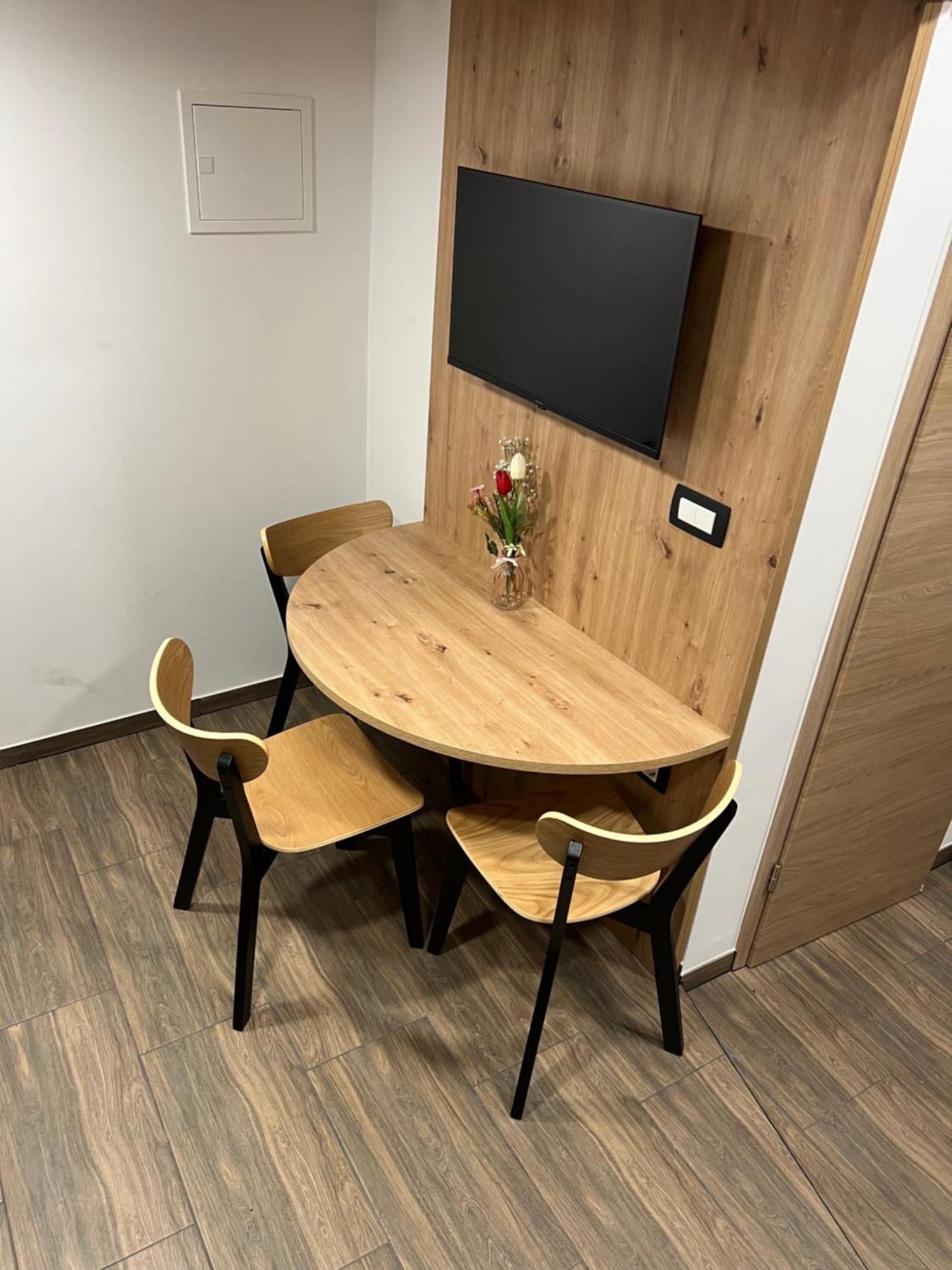 Apartma Mia Črni Kal Exterior foto