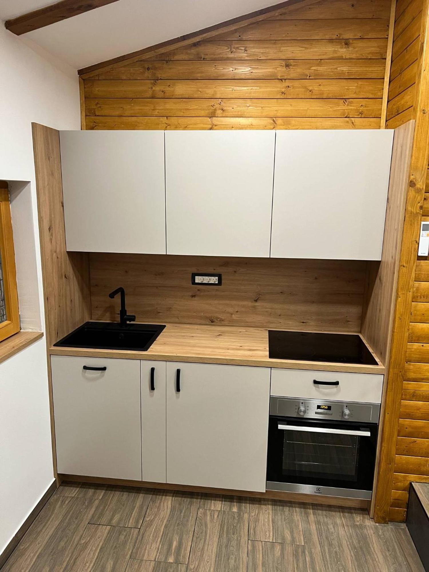 Apartma Mia Črni Kal Exterior foto